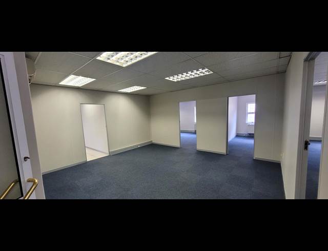 1,430M² OFFICE TO LET IN NELSPRUIT CENTRAL
