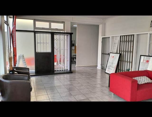 115M² RETAIL TO LET IN BO OAKDALE