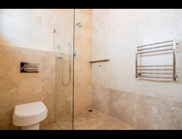 1 BEDROOM APARTMENT TO LET IN GREEN POINT