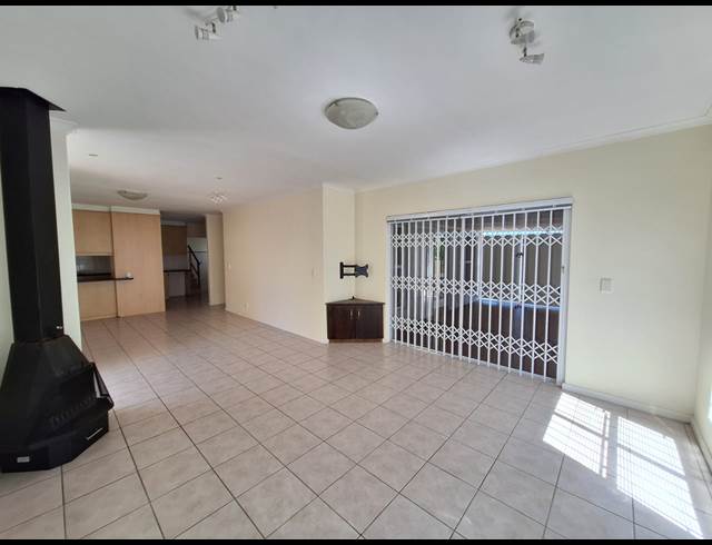 2 bed property to rent in LANGERUG