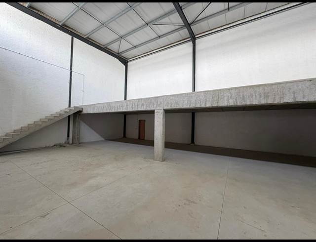 619.60M² WAREHOUSE TO LET IN FIRGROVE