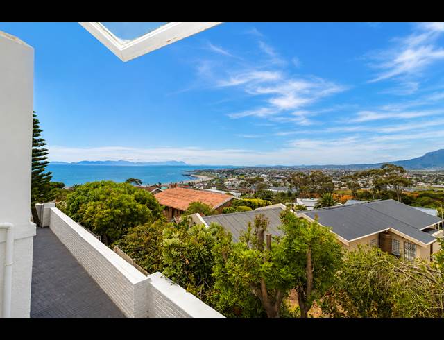 5 BEDROOM HOUSE TO LET IN MOUNTAINSIDE