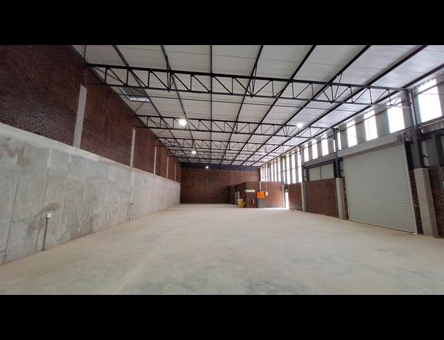 548M² WAREHOUSE TO LET IN LASER PARK