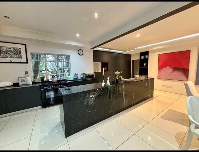 3 BEDROOM FREESTANDING TO LET IN PARKTOWN