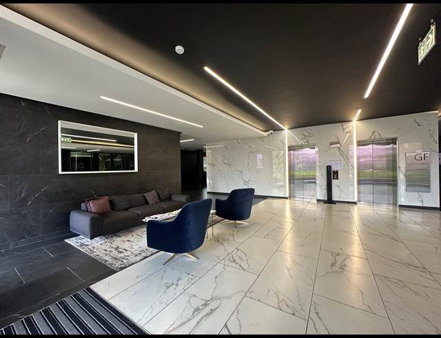 735M² OFFICE TO LET IN SANDTON CENTRAL