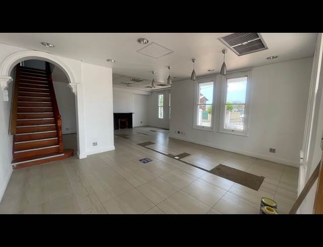 529M² OFFICE TO LET IN WINDERMERE