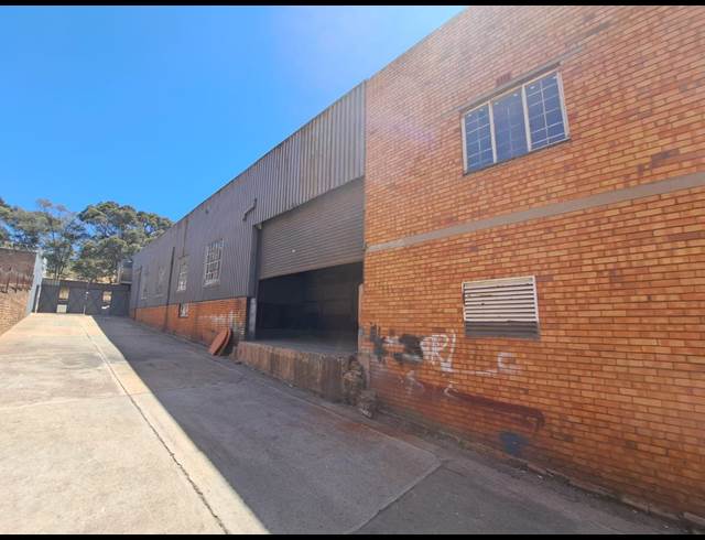 620M² WAREHOUSE TO LET IN WEST TURFFONTEIN