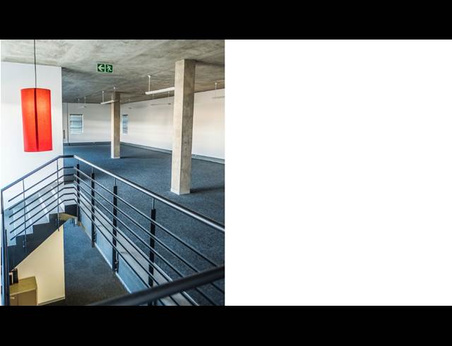 3,280M² WAREHOUSE TO LET IN LINBRO PARK