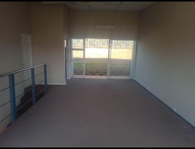 83M² BUILDING TO LET IN SHAKAS HEAD