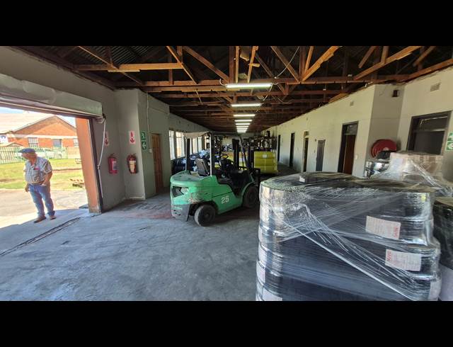 310M² FACTORY TO LET IN BOKSBURG EAST