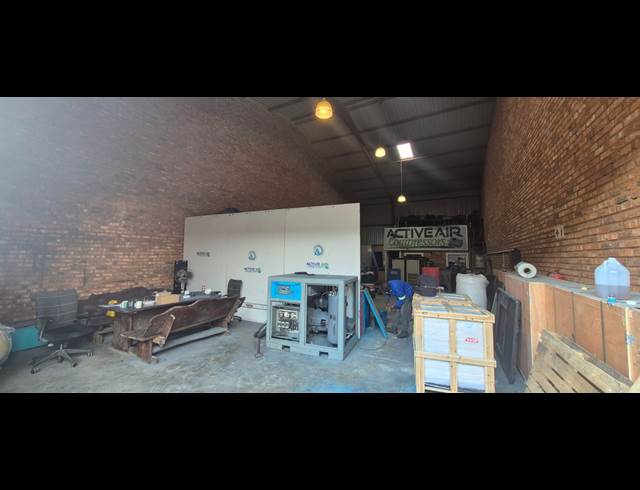 180M² WAREHOUSE TO LET IN ANDERBOLT