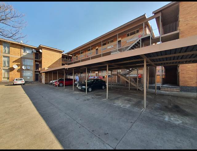 2 BEDROOM PROPERTY TO RENT IN RANDHART