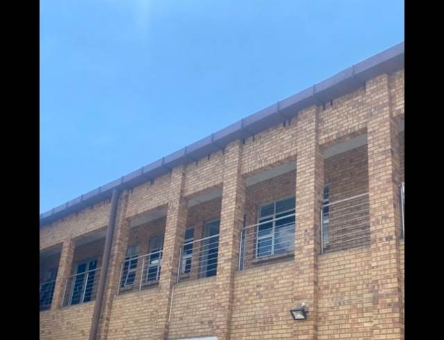 145M² BUILDING TO LET IN RUSTENBURG CENTRAL