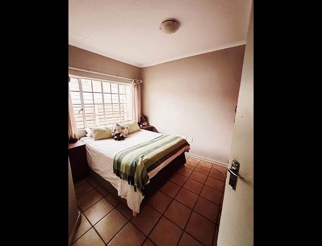 3 BEDROOM PROPERTY TO RENT IN BULT WEST