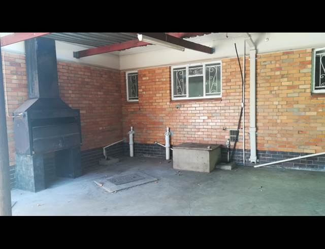 4 bed property to rent in WORCESTER CENTRAL