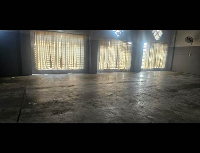 640M² WAREHOUSE TO LET IN PHOENIX INDUSTRIAL