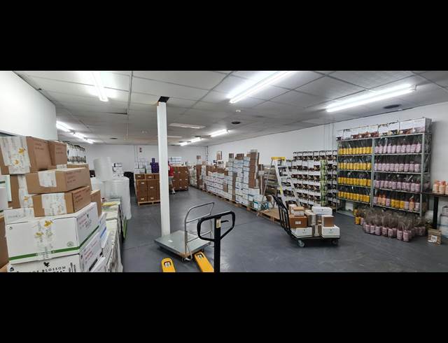 454M² WAREHOUSE TO LET IN DIEP RIVER