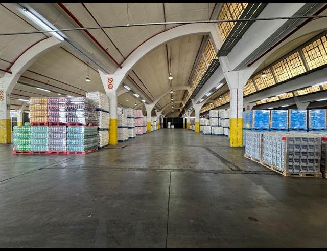 7,000M² WORKSHOP TO LET IN INDUSTRIA WEST