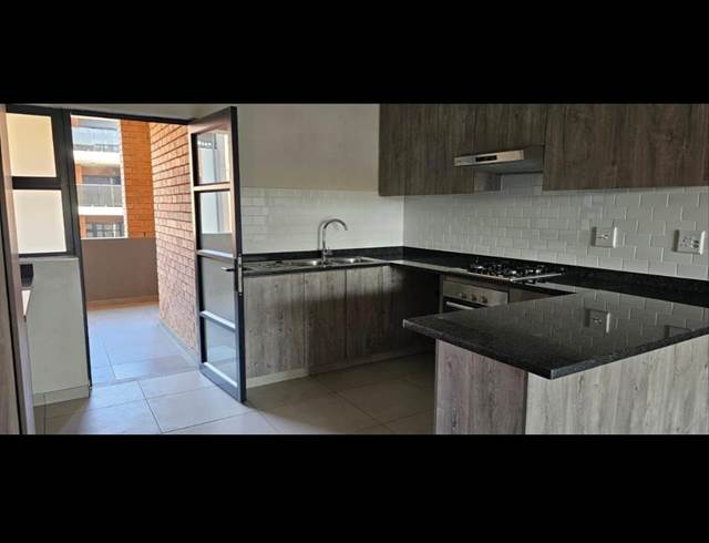 3 BEDROOM APARTMENT TO LET IN BARTLETT