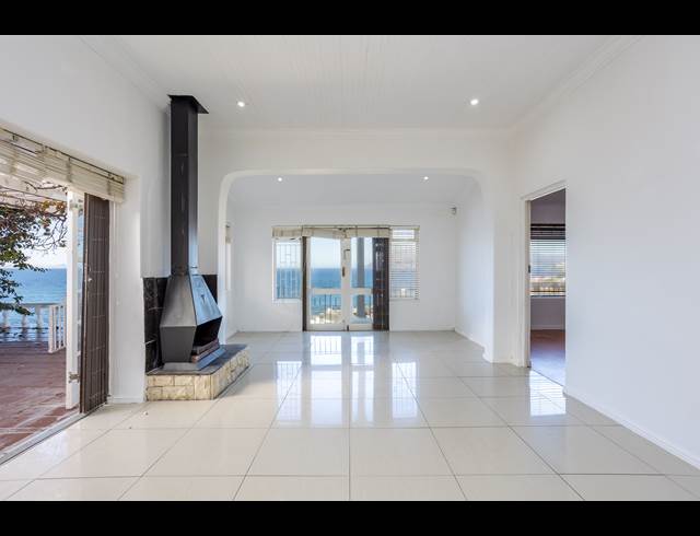 2 BEDROOM FREESTANDING TO LET IN KALK BAY