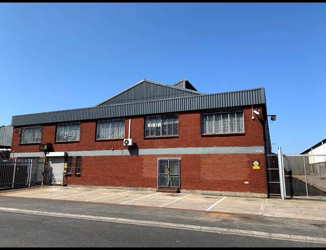 2,000M² FACTORY TO LET IN BEACONVALE