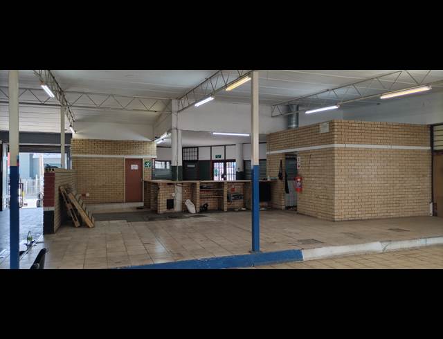 388M² WORKSHOP TO LET IN SONHEUWEL