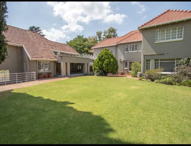 294M² OFFICE TO LET IN MELROSE ESTATE