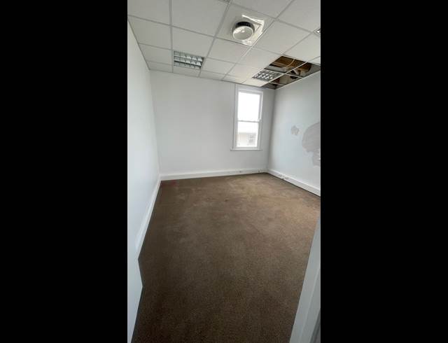 529M² OFFICE TO LET IN WINDERMERE