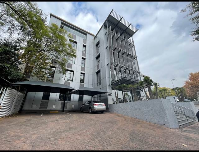 26M² OFFICE TO LET IN SANDTON CENTRAL