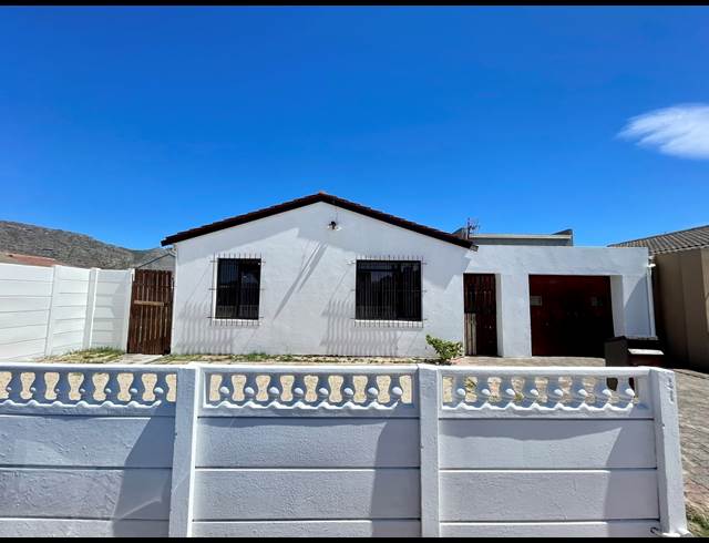 4 BEDROOM HOUSE RENTED IN CONISTON PARK