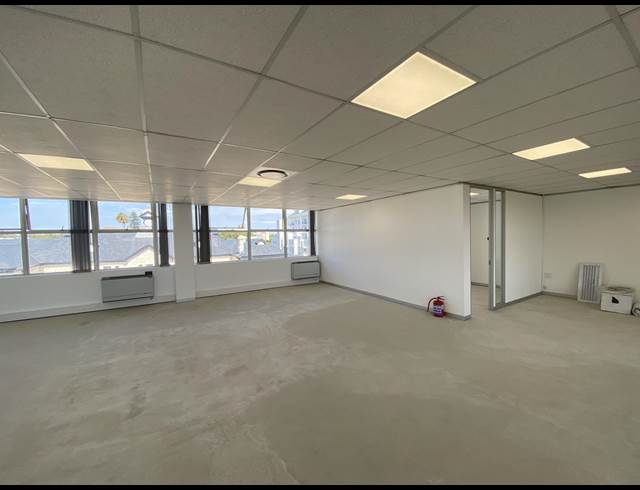548M² OFFICE TO LET IN RONDEBOSCH