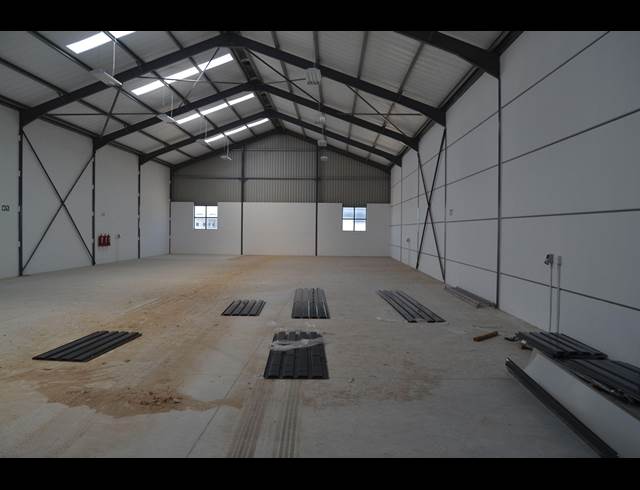 619M² WAREHOUSE TO LET IN RIVERGATE
