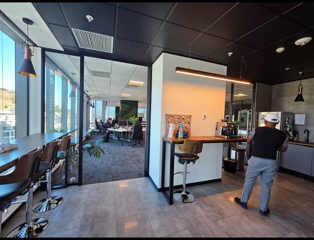 422M² OFFICE TO LET IN CAPE TOWN CITY CENTRE