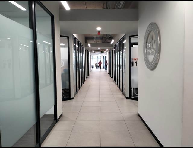 23M² SERVICED OFFICE TO LET IN PLATTEKLOOF