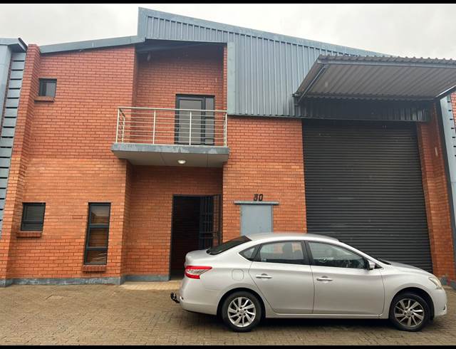 378M² WAREHOUSE TO LET IN THETA
