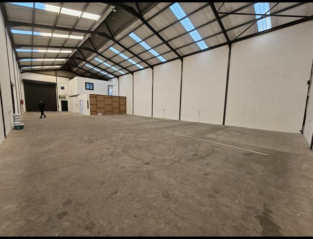 840M² WAREHOUSE TO LET IN RIVERGATE
