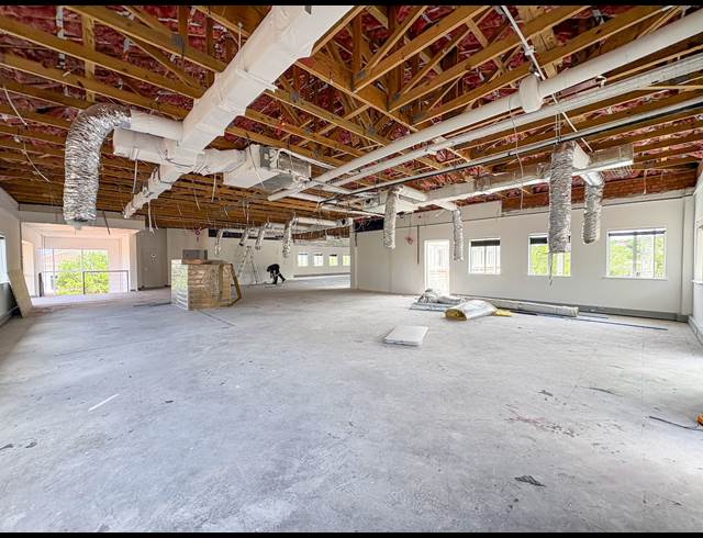 448M² OFFICE TO LET IN LA LUCIA RIDGE