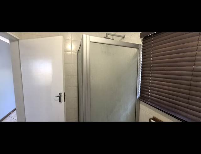 2 BEDROOM TOWNHOUSE TO LET IN CASHAN
