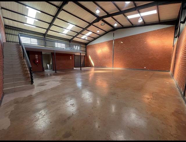 275M² WAREHOUSE TO LET IN SUNDERLAND RIDGE