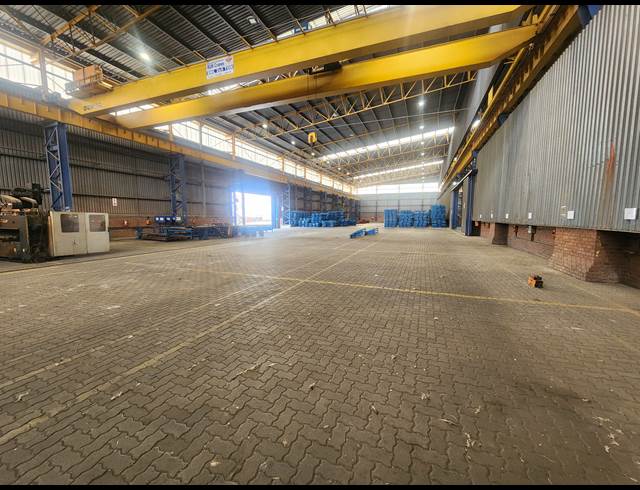 6,000M² WAREHOUSE TO LET IN ROODEKOP