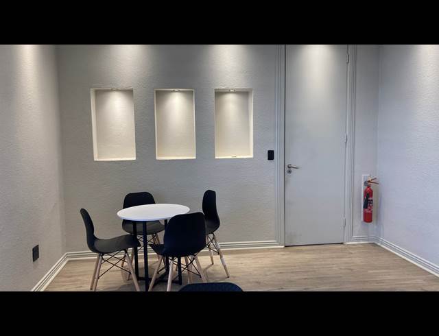 550M² OFFICE TO LET IN ROSEBANK