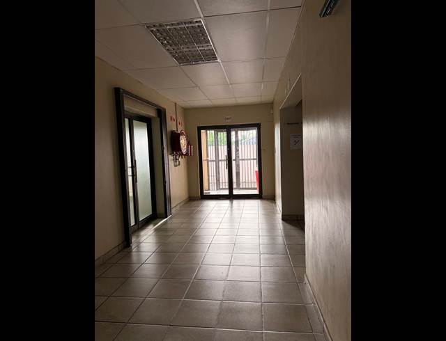 45M² OFFICE TO LET IN WIERDA PARK