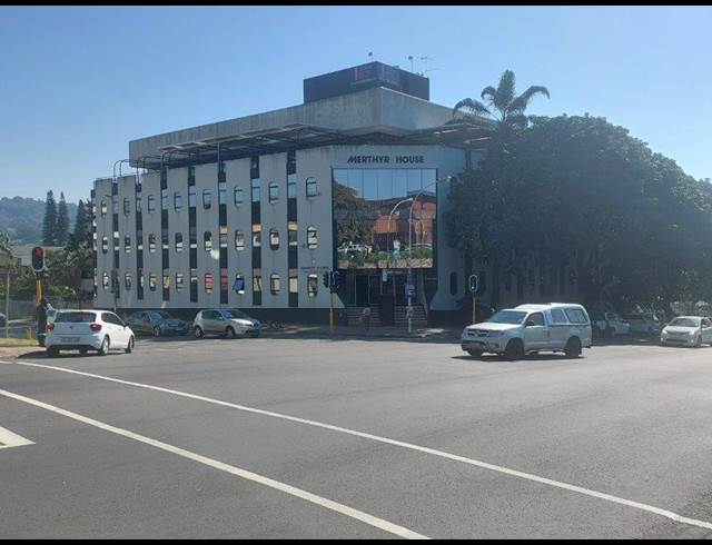 1,000M² FULL FLOOR TO LET IN PINETOWN CENTRAL