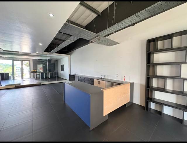 276M² OFFICE TO LET IN FOURWAYS