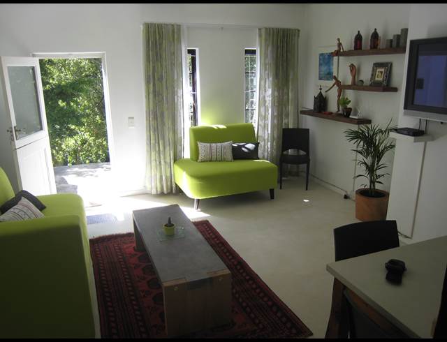 2 bed property to rent in HOUT BAY