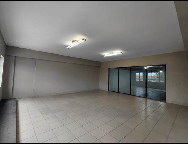 377M² WAREHOUSE TO LET IN POMONA