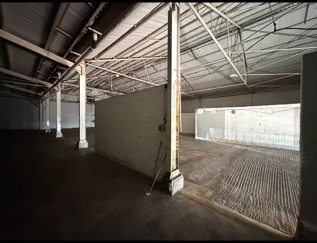 1,000M² WAREHOUSE TO LET IN SPRINGFIELD