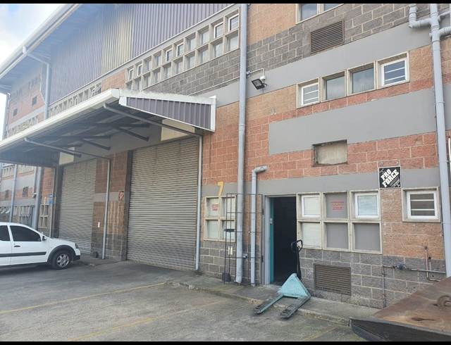 361M² WAREHOUSE TO LET IN NEW GERMANY
