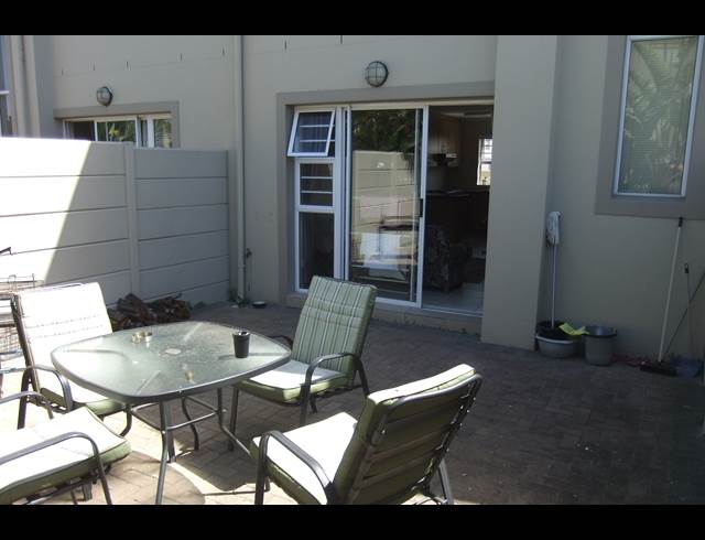 2 bed property to rent in KAAPSIG