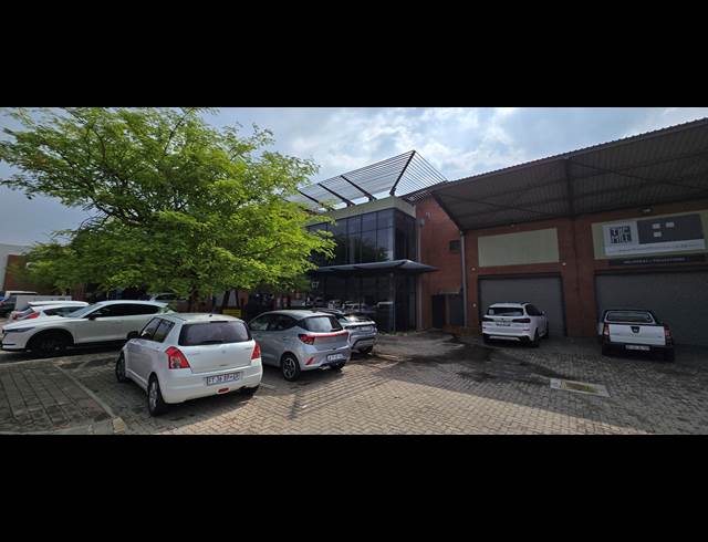 531M² WAREHOUSE TO LET IN NORTH RIDING